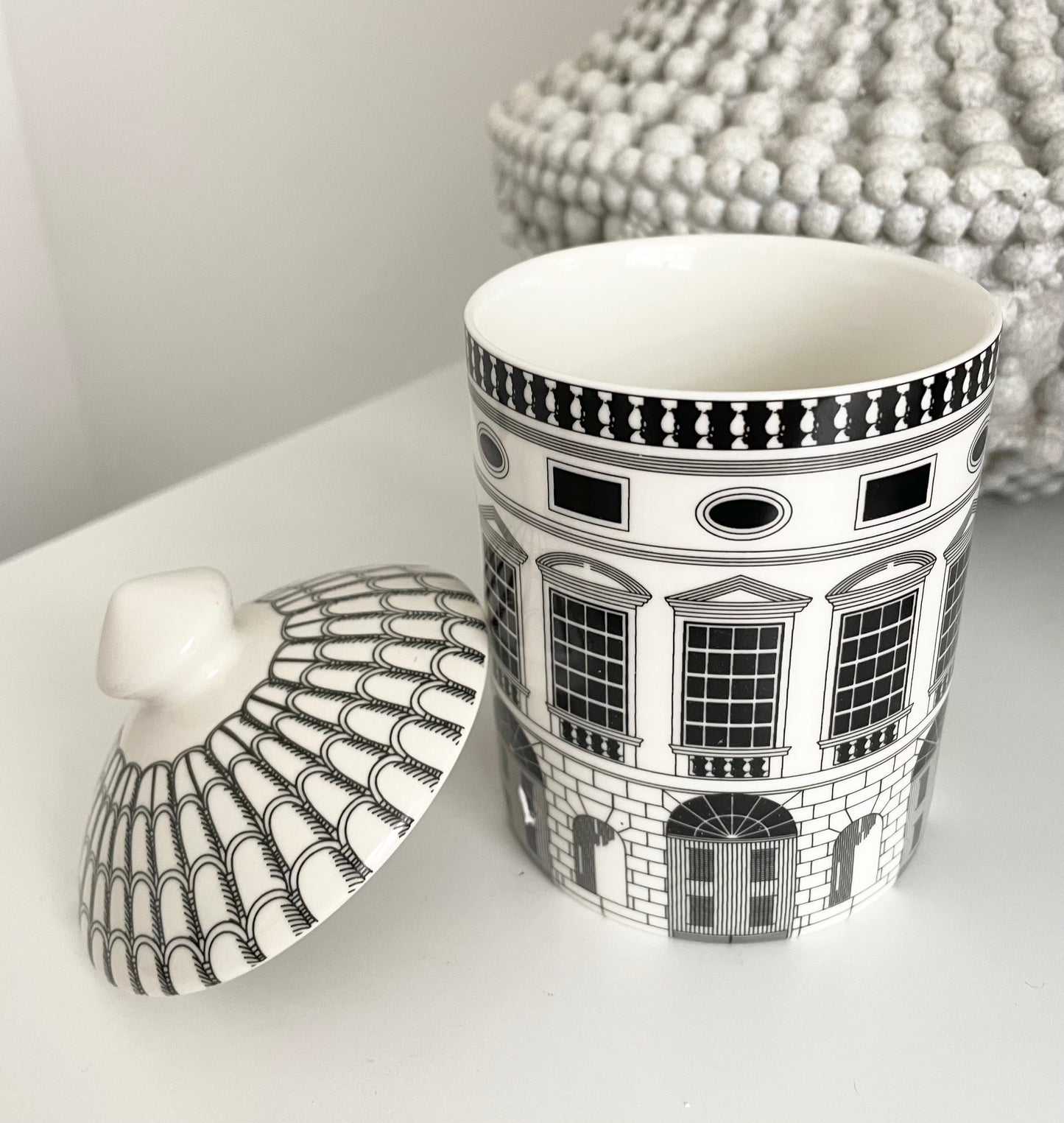 The Roma Storage Pots