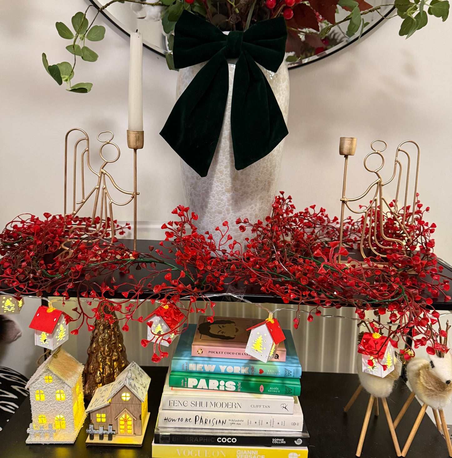 Christmas House LED Garland