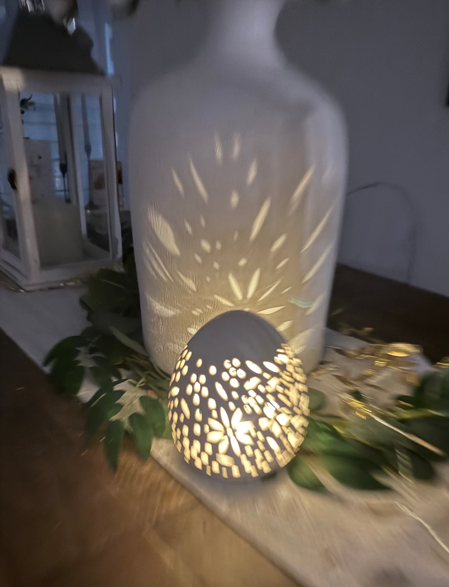 New White Ceramic LED Light Up Egg